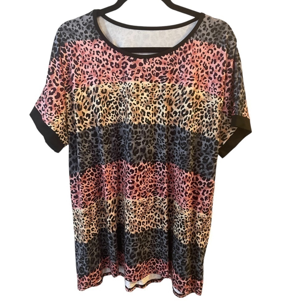 BOUTIQUE PURCHASED ANIMAL PRINT S/S TOP SIZE 2XL